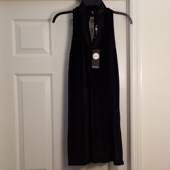 NWT BooHoo Camille Velvet Choker Plunge ShiftDress - Picture 4 of 8